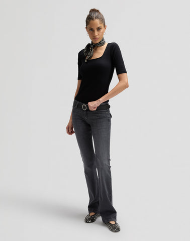LEE SS SQUARED NECK Black