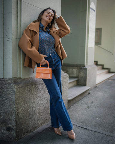 MANILO STRETCH-BLUSE SOPHIE MIT FÜCHSEN UND EICHHÖRNCHEN PRINT IN BLAU