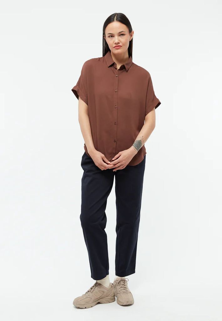 GIVN BERLIN Kurzarmbluse GBSARAH aus LENZING™ ECOVERO™ - Chocolate Brown