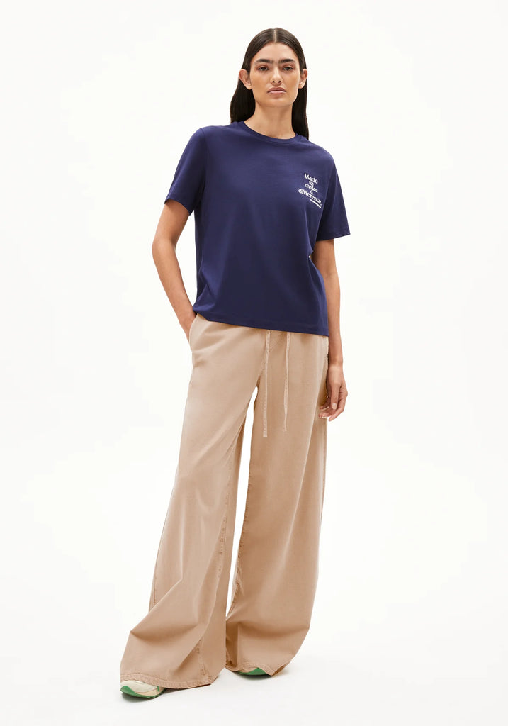 ARMEDANGELS LUALAA DIFFERENCE Tinted Navy